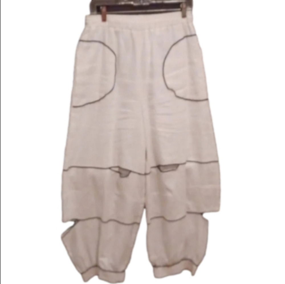 Connie linen pants with interesting design and cutouts Women's Size Small